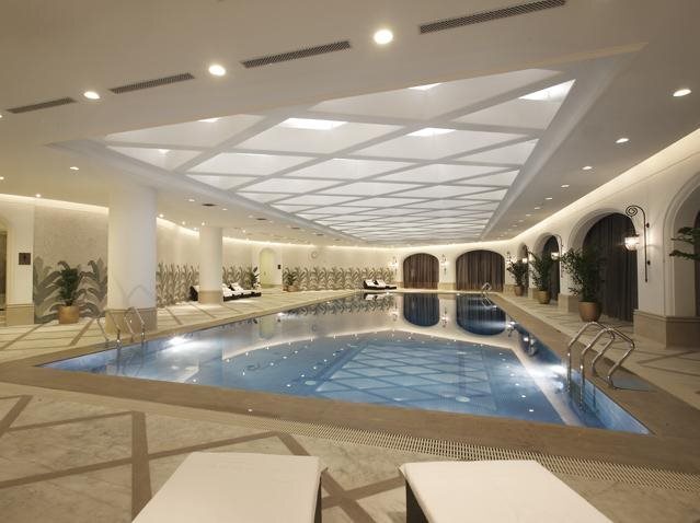 Лянфан: Golden Elephant Golf Hotel