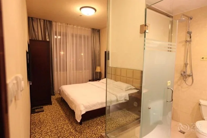 Циндао: Qingdao Zhongyang Business Hotel