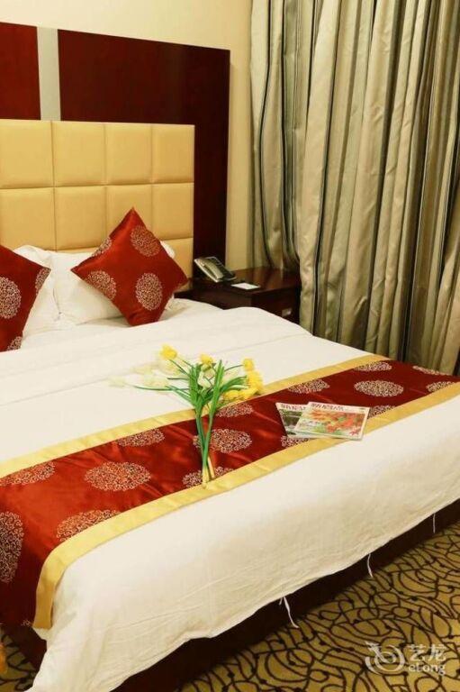 Циндао: Qingdao Zhongyang Business Hotel