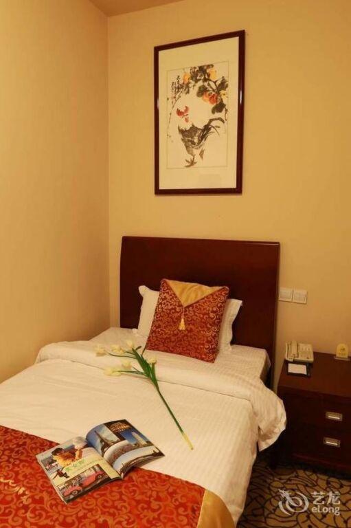 Циндао: Qingdao Zhongyang Business Hotel