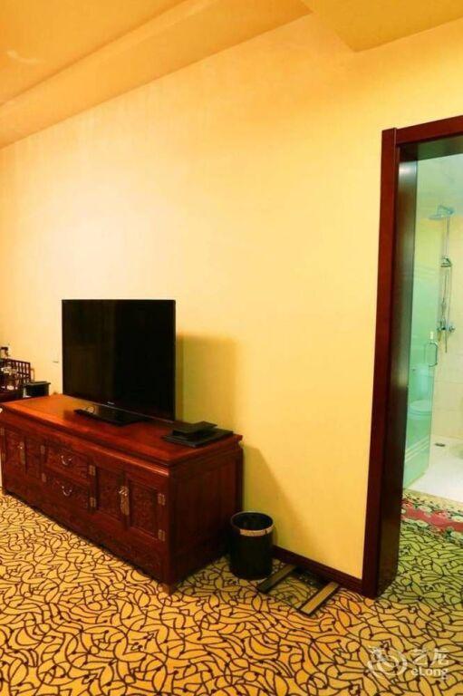 Циндао: Qingdao Zhongyang Business Hotel