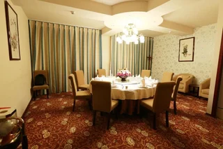 Циндао: Qingdao Zhongyang Business Hotel