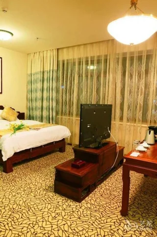 Циндао: Qingdao Zhongyang Business Hotel