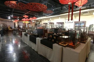 Циндао: Qingdao Zhongyang Business Hotel
