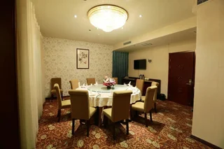 Циндао: Qingdao Zhongyang Business Hotel