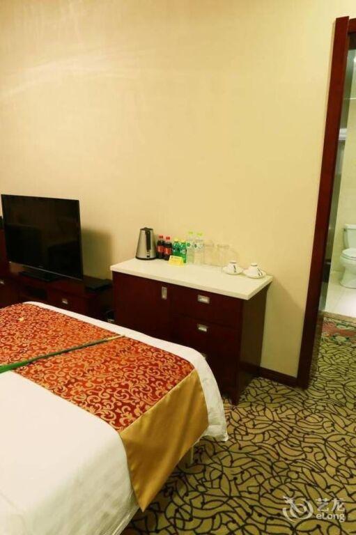 Циндао: Qingdao Zhongyang Business Hotel