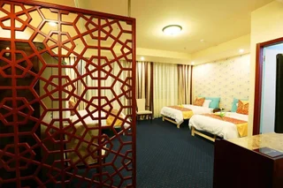 Циндао: Qingdao Zhongyang Business Hotel