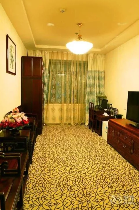 Циндао: Qingdao Zhongyang Business Hotel