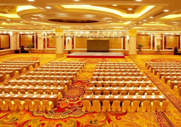 Шэньян: Shenyang Royal Wan Xin Hotel