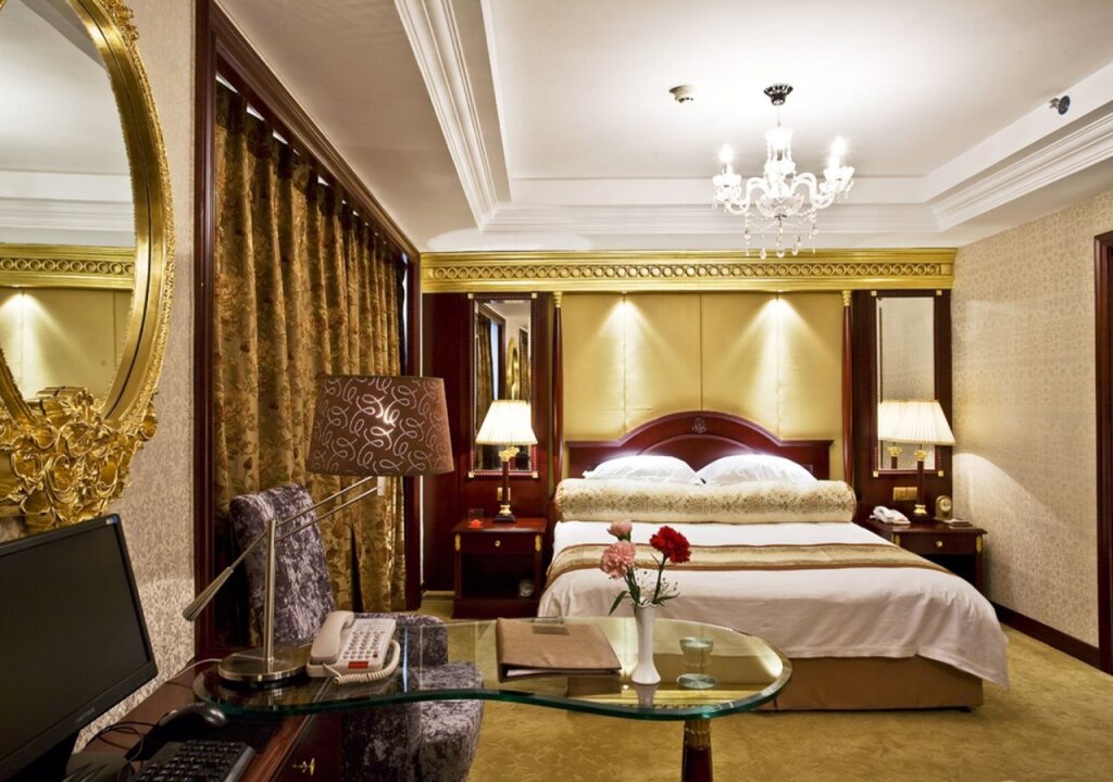Харбин: New Paris Hotel Harbin