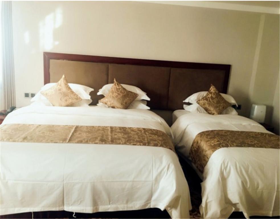 Харбин: New Paris Hotel Harbin