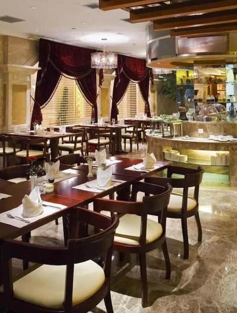 Харбин: New Paris Hotel Harbin