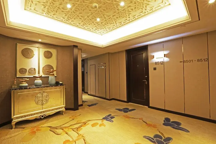 Харбин: Yarrow Hotel