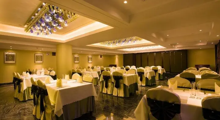 Харбин: Yarrow Hotel