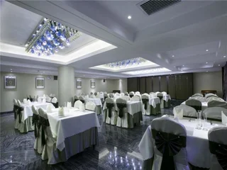 Харбин: Yarrow Hotel