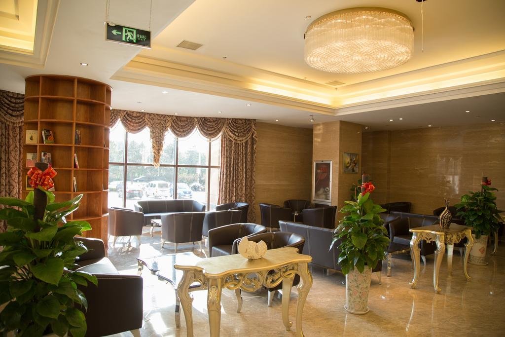 Жичжао: James Joyce Coffetel Rizhao Wanghai Road Wanda Cinema