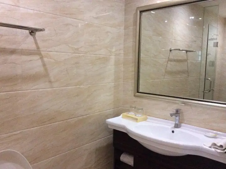 Харбин: Harbin Outai Business Hotel