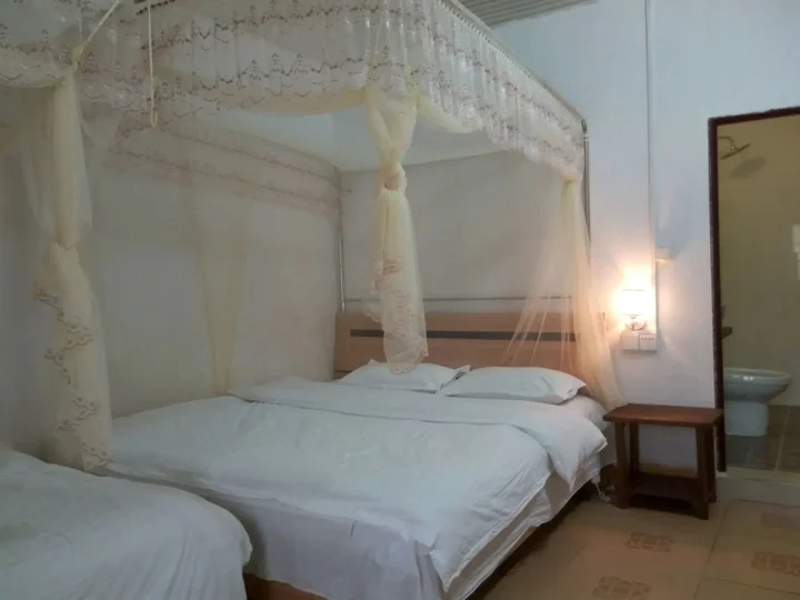 Яншо: Yangshuo Loong Old House