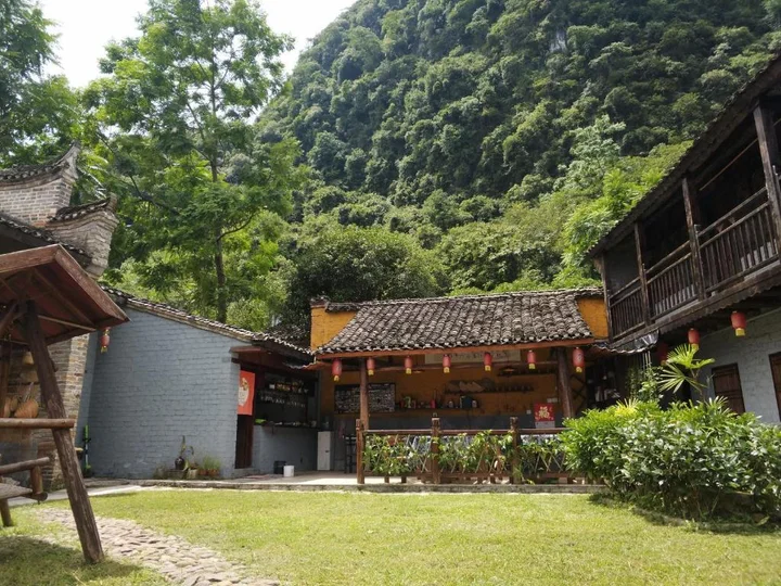 Яншо: Yangshuo Loong Old House