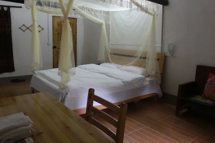 Яншо: Yangshuo Loong Old House