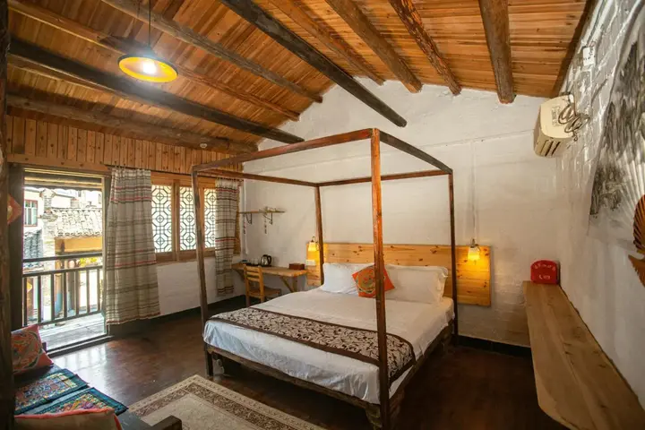Яншо: Yangshuo Loong Old House