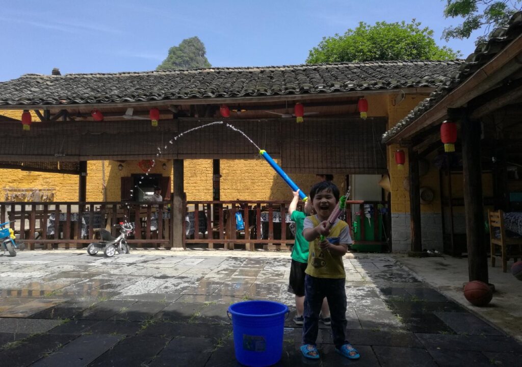Яншо: Yangshuo Loong Old House