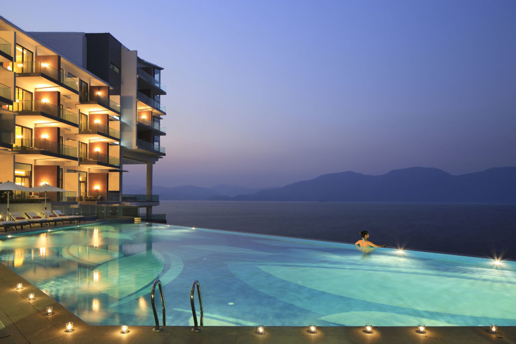 Хуаншань: Crowne Plaza Huangshan Taiping Lake