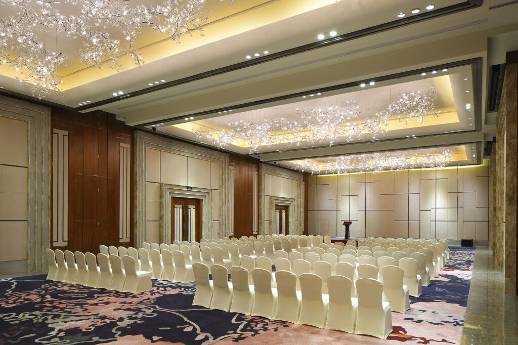 Хуаншань: Crowne Plaza Huangshan Taiping Lake