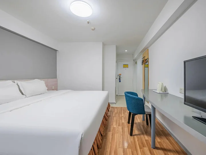 Шэньчжэнь: 7 Days INN Shenzhen Longhua