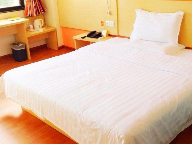 Шэньчжэнь: 7 Days Inn Shenzhen East Railway Station Buji Laojie