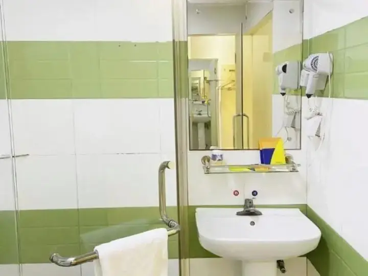 Чжухай: 7 Days Inn Zhuhai North Railway Station Jinding Shop