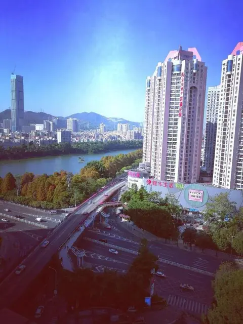 Шэньчжэнь: 7 Days Inn Shenzhen Dongmen Pedestrian Street Shaibu Subway Station Branch