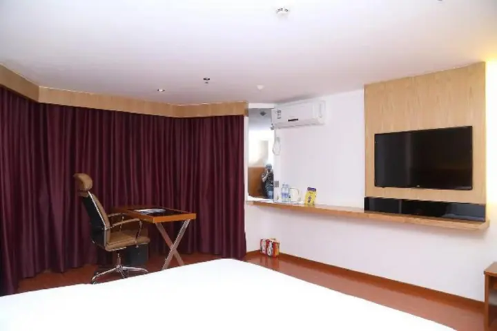 Шэньчжэнь: 7 Days Inn Shenzhen Luohu World Trade Center Branch
