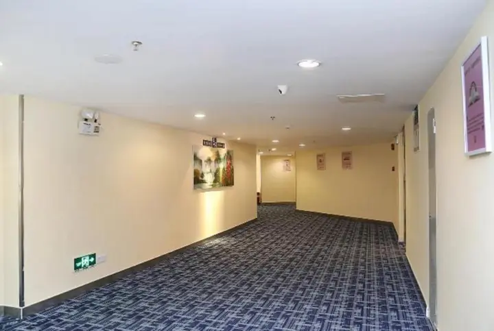 Шэньчжэнь: 7 Days Inn Shenzhen Luohu World Trade Center Branch