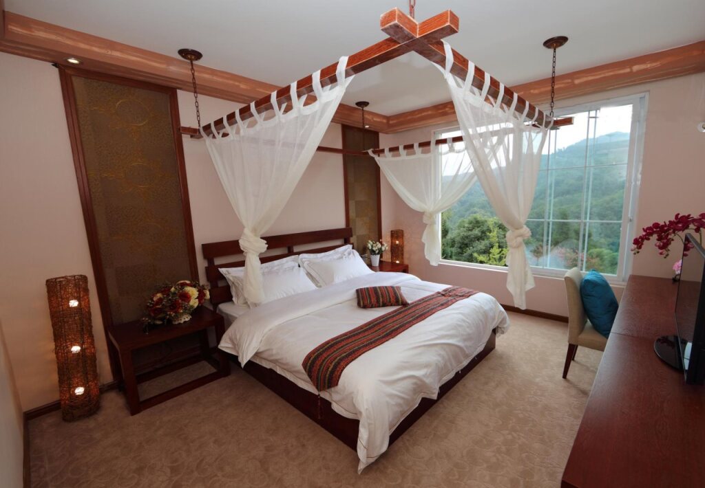 Лешан: Panshan Tingquan Tuwo Holiday Resort