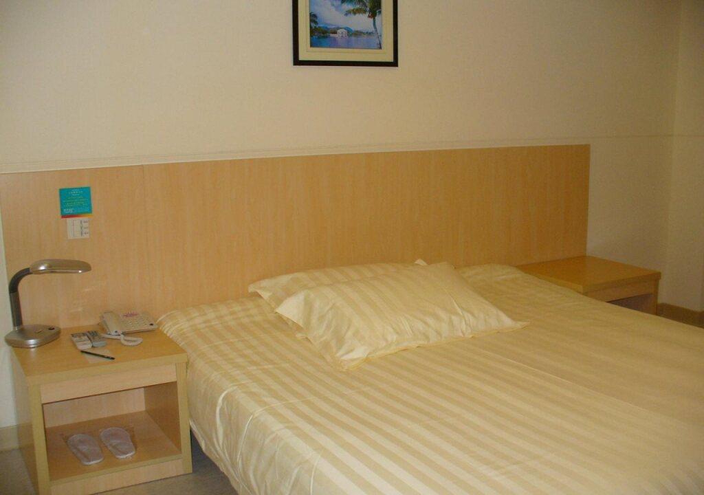 Шанхай: 7Days Inn Shanghai Yanan Xilu Subway Stop Branch
