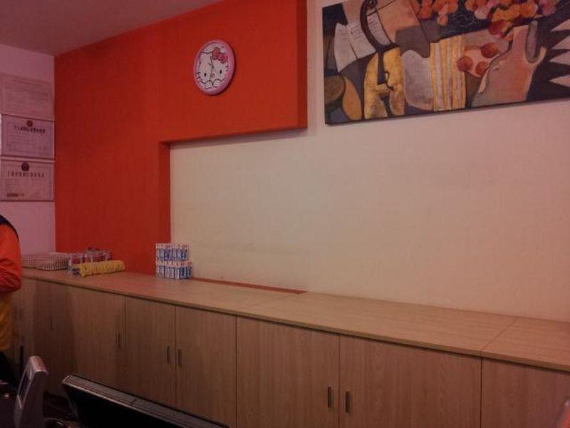 Шанхай: 7Days Inn Shanghai Yanan Xilu Subway Stop Branch