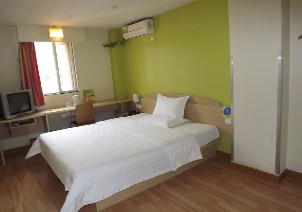 Шанхай: 7 Days Inn Shanghai Lujiazui Branch