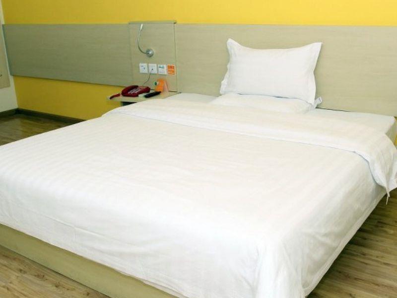 Чэнду: 7 Days Inn Chengdu Nijiaqiao Subway Station