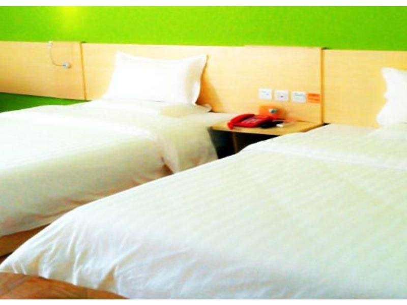 Чэнду: 7 Days Inn Chengdu Nijiaqiao Subway Station