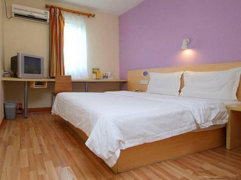 Пекин: 7 Days Inn Beijing Olympic Village