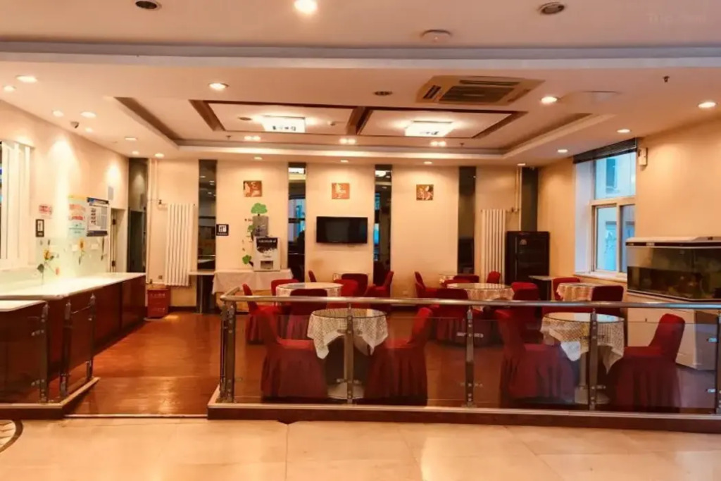 Пекин: 7 Days Inn Beijing Teample of Heaven East Gate Subway Station