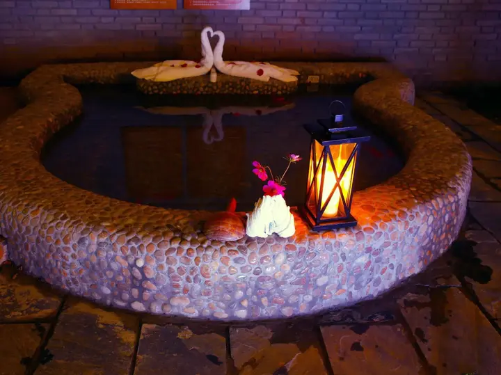 Баоцзи: Scenery Retreats Taibai Mountain Hot Spring Villa Resort