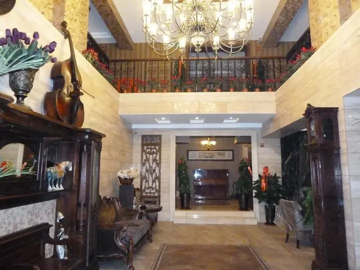 Харбин: Wansheng Holiday Hotel