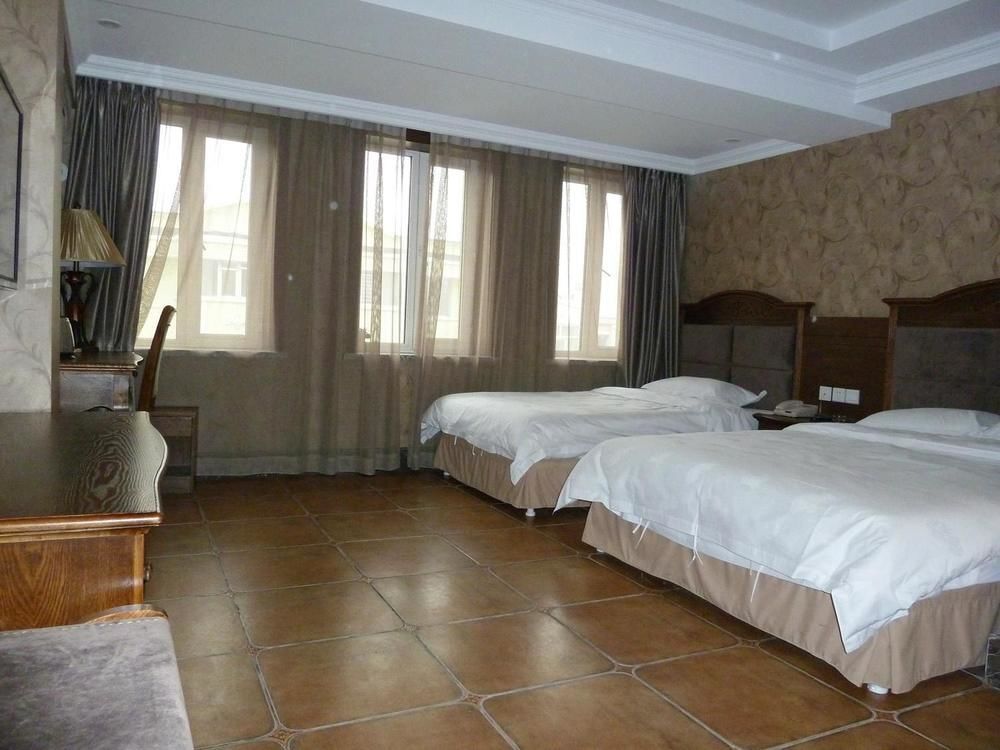 Харбин: Wansheng Holiday Hotel