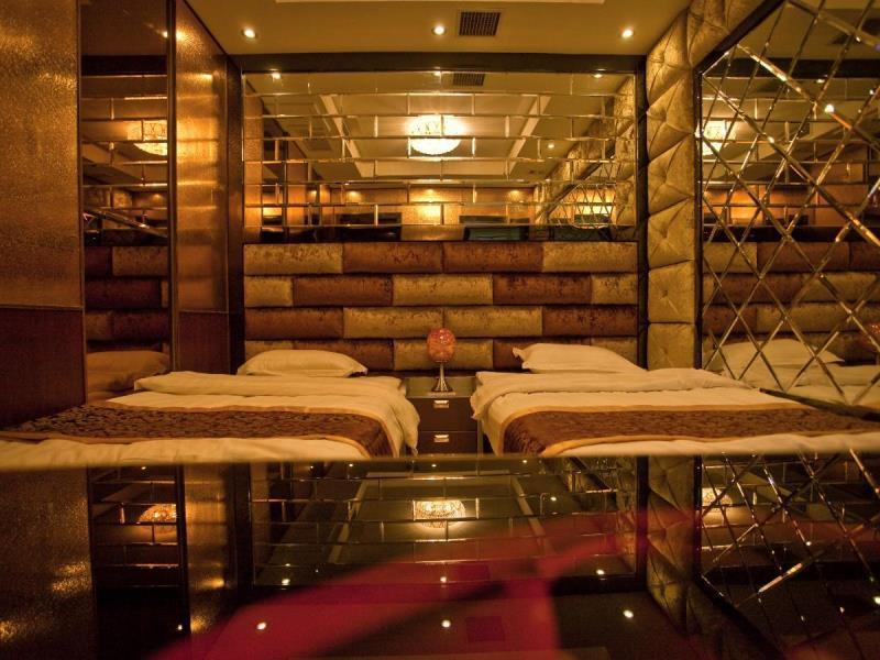 Циндао: Qingdao Laiyinbao Business Hotel
