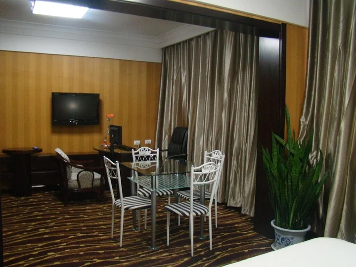 Муданьцзян: Mudan River Hotel
