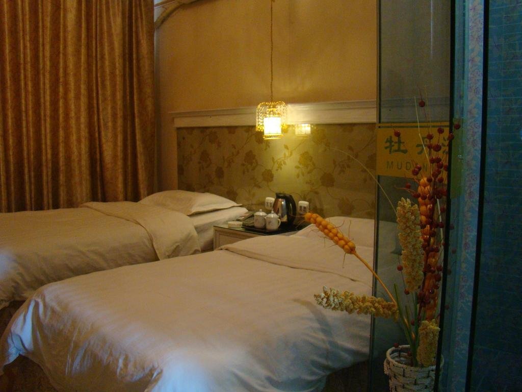 Муданьцзян: Mudan River Hotel