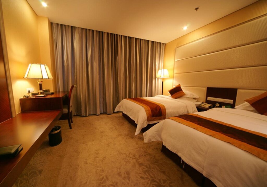 Пекин: Golden Sun Commercial Hotel