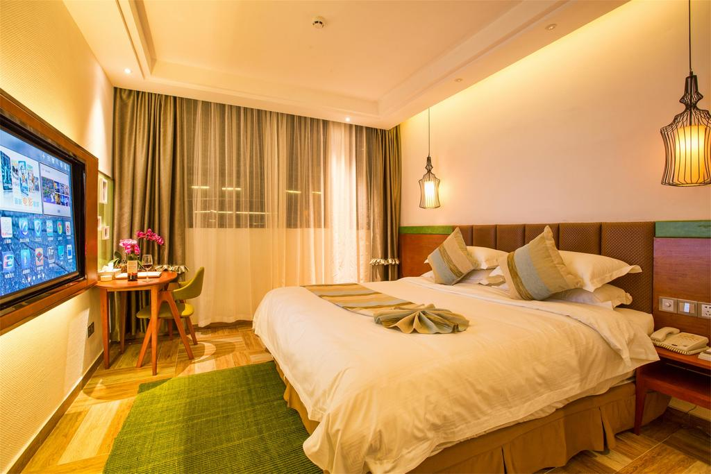 Yurong West Lake Cottage Resort Hotel — фото 1